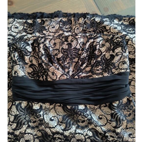 White House Black Market Dress Wmns Sz 4 Black Strapless Beaded Lace Knee Length - Picture 7 of 16